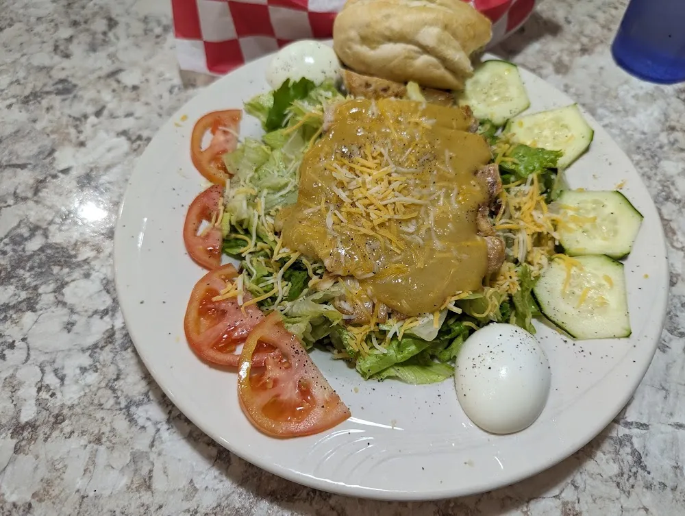 Salad with Chicken and Honey Mustard